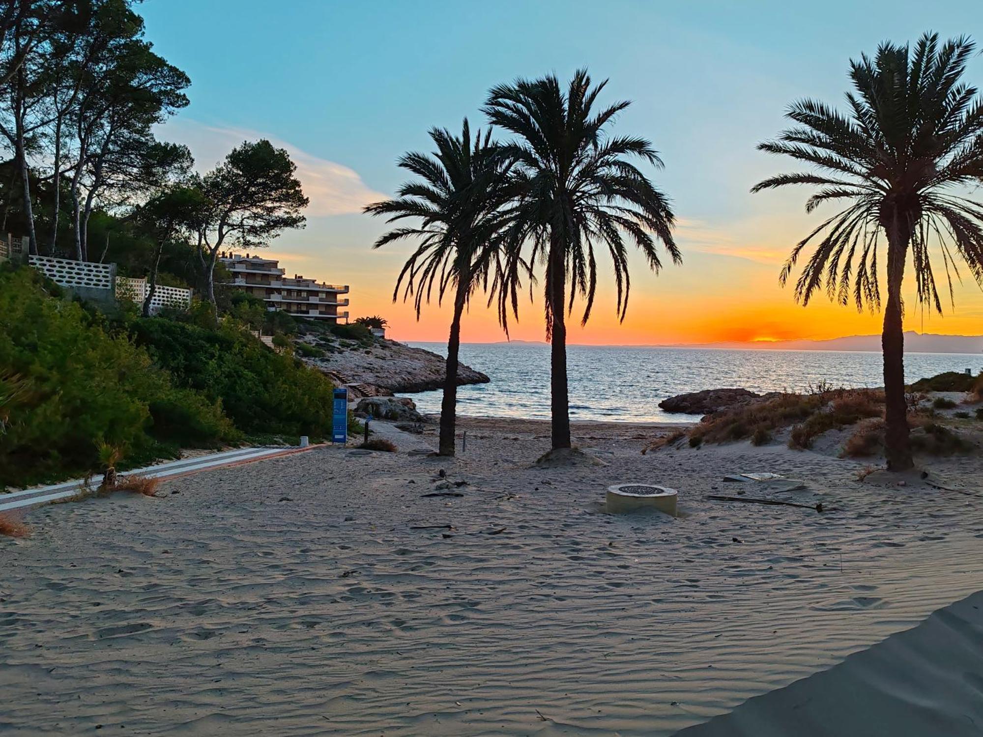 Vancouver En Salou Exterior photo